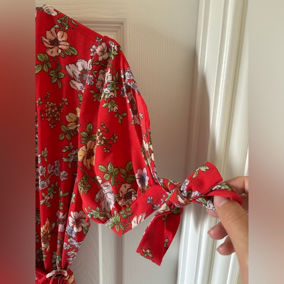 Floral wrap dress from Forever 21 - Picture 2 of 4